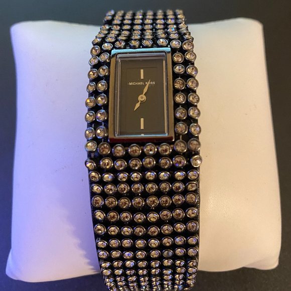 MICHAEL KORS WOMEN’S WATCH - Picture 1 of 5